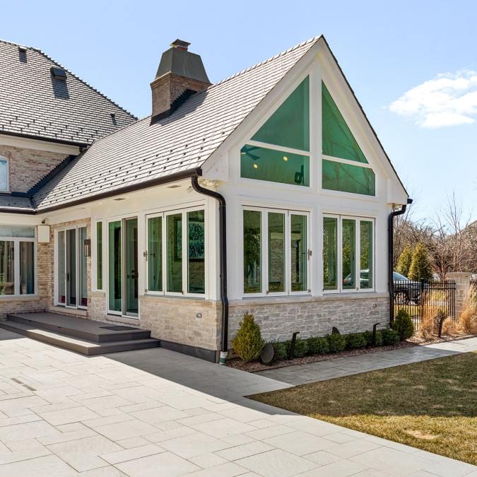 Shake siding and stucco finish