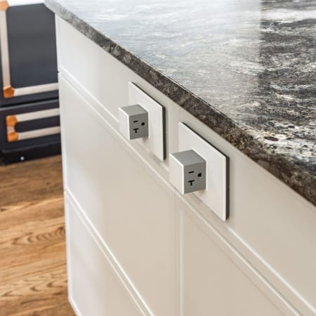 Electrical Outlets in the Island