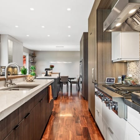 Three Inch Thick Quartz Countertop