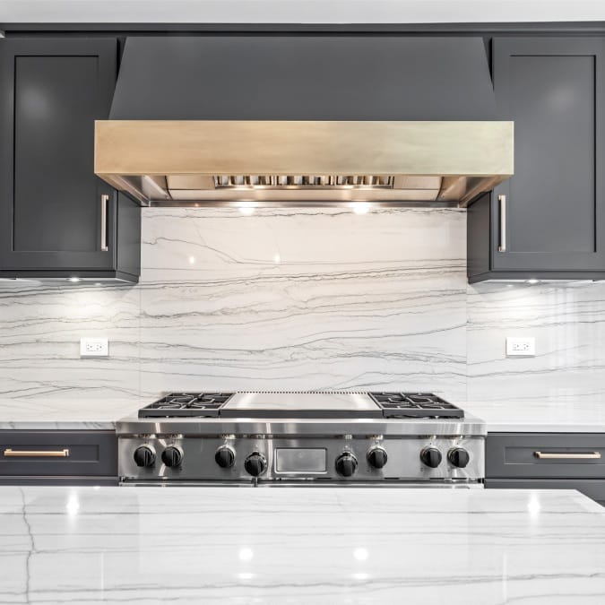 Black Framing Cabinets & Range Hood