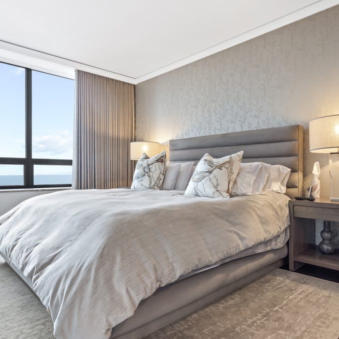 Motorized Curtains to Manage Daylight