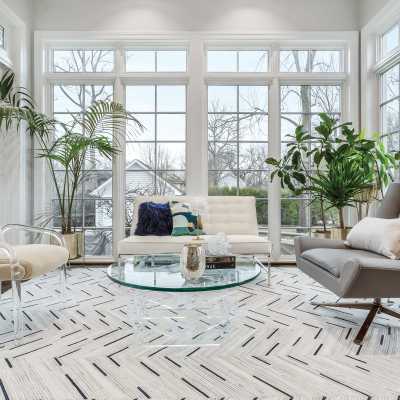 Solarium with patio deck access