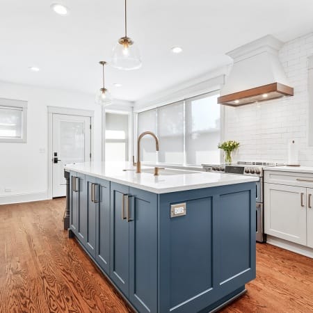 White and Blue Shaker Cabintery