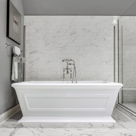 White Freestanding Soaking Tub