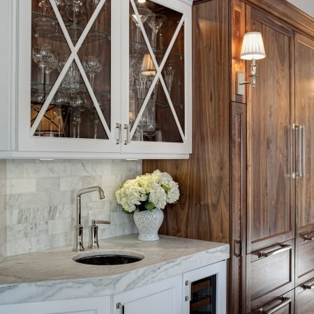 Round Wet Bar Sink in Quartz Countertop