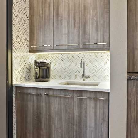 Wet Bar in Butler's Pantry