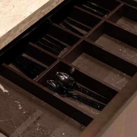 Built-in drawer organization