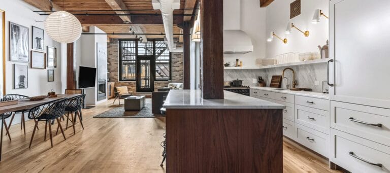 Expand your Chicagoland Dream Blog by Airoom®