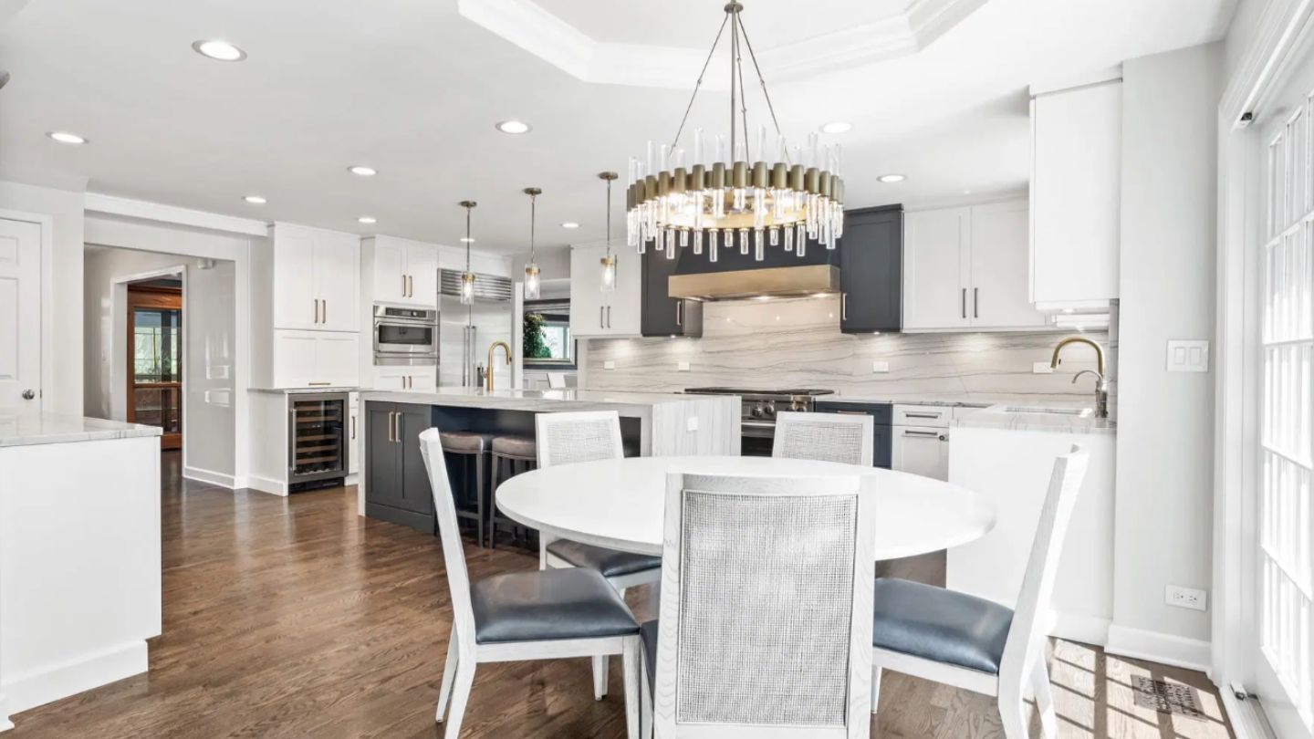 Balancing Natural Light and Storage in Your Kitchen Remodel
